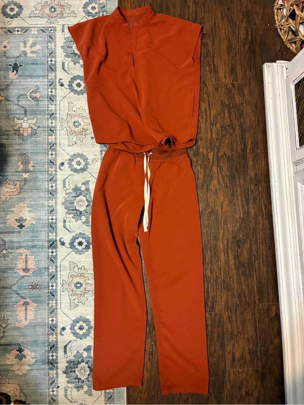 Figs Women's Rust-Orange Jogger Set with Drawstring